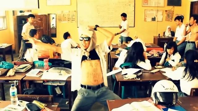 HARLEM SHAKE PART 2 BY XI IPA 8 SMANSA SAMARINDA смотреть онлайн