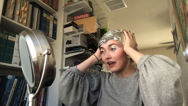 I Recreate Gigi Hadid's 2019 Met Gala Look смотреть онлайн