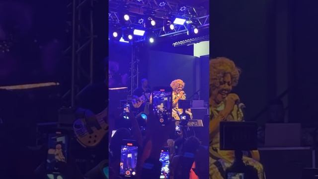 Alcione | Você Me Vira a Cabeça (Me Tira do Sério) em Natal RN, 29/04/2023 смотреть онлайн