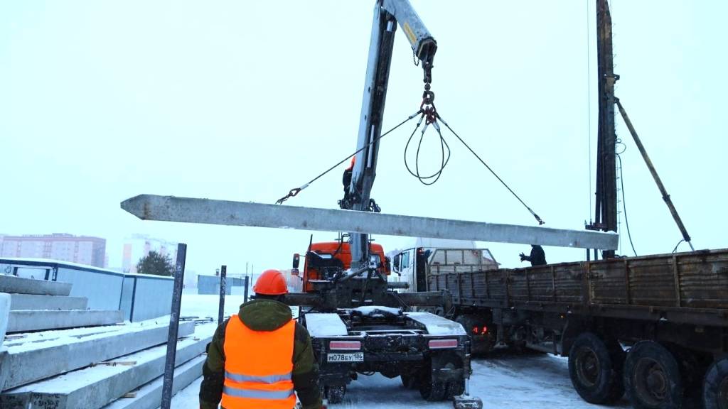 В Лянторе началось строительство крупного спорткомплекса