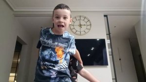 мы с каролиной Танцуем под песню Oppa Gangnam Style