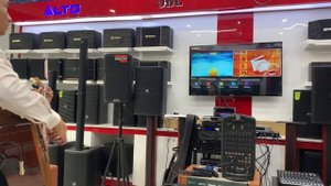 Anh khách đánh đàn Ghita trên Loa Alto Active TS412 quá hay - Ôm luôn bộ loa về