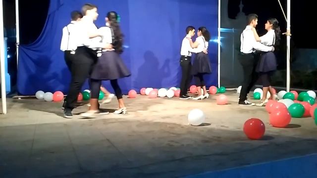 Alfred Rose & Rita Rose Tum Mojem Sukh performed by Perxet Youth смотреть онлайн