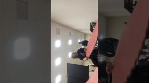 Сонька на брейк-дансе