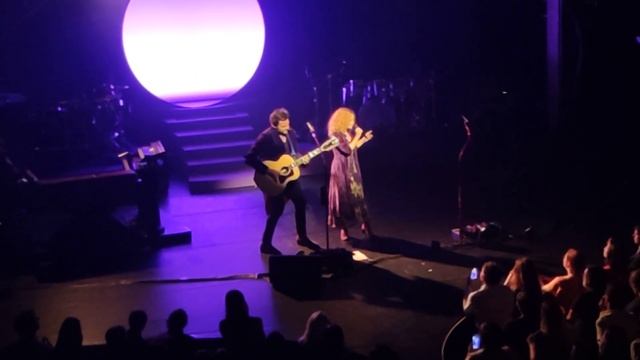 -M- (Matthieu Chedid) & Vanessa Paradis - Pourtant live at Les Folies Bergères - Paris - 20 mai 202 смотреть онлайн