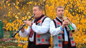 Фольк-гурт Краяни "Вітання матусі"