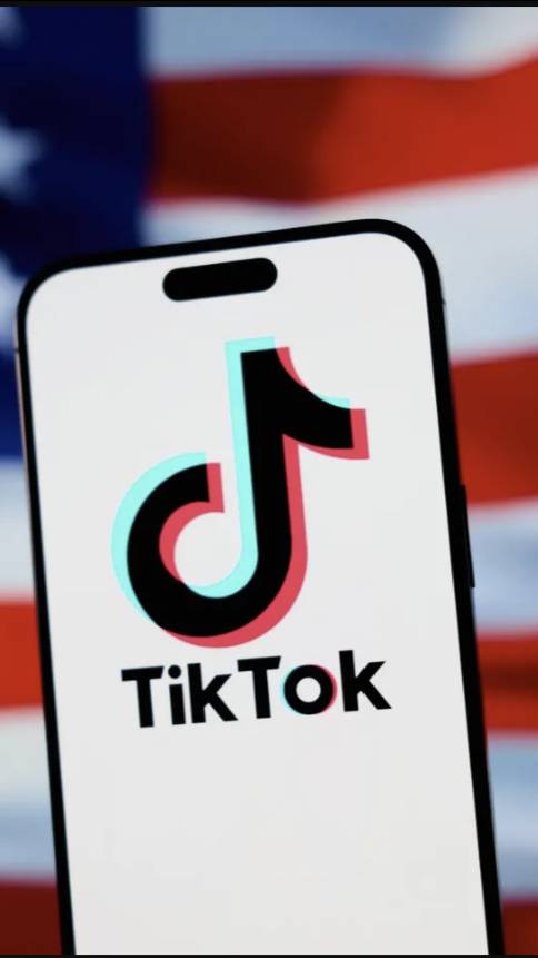 TikTok returns on Apple Google US app stores as Trump delays ban #apple #tiktok #google #trump #usa