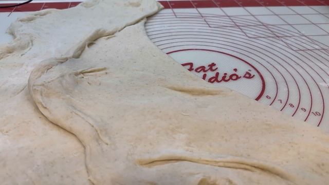 Without yeast sourdough bread. Без дрожжевой хлеб на закваске.Drozhzha siz  xamirturushli non.