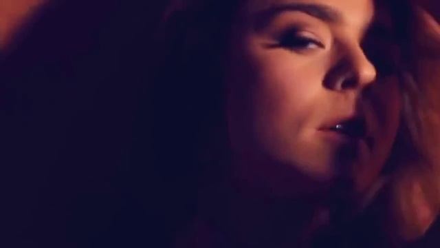 Страстный танец девушки смотреть онлайн