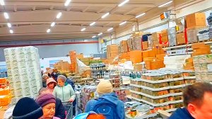 В СВЕТОФОРЕ ТОЛПЫ❗ДЕШЁВЫЕ ПРОДУКТЫ РАЗМЕТАЮТ  Со Скоростью Света❗Обзор магазина низких цен✅