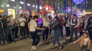 Девушки Танцуют Lezginka Узбекистан ALISHKA Ловзар Чеченская Лезгинка 2025 Ташкент  Lovzar Dance