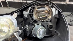 Porsche Cayenne 955 - ремонт фар, замена линз, диодные Expression Drive