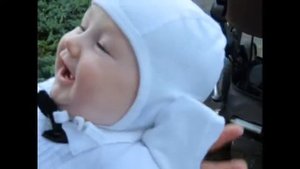 Заразительный смех ребёнка