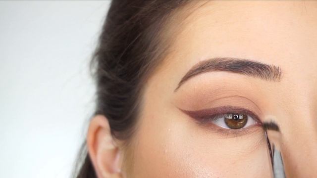 MATTE NEUTRAL SMOKEY EYE MAKEUP TUTORIAL смотреть онлайн