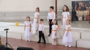 «Всё сбывается на свете» муз. Е. Крылатова - детский хор Cantarella