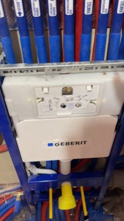 Установка инсталляции Geberit + Гигиенический душ: идеальное решение!