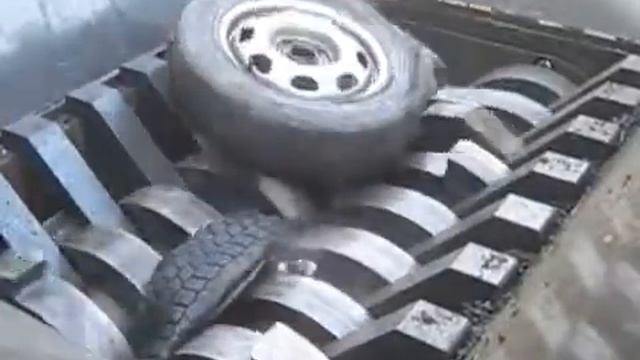 Tire Shredder Alligator смотреть онлайн