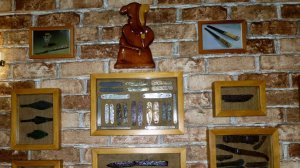 Оформление коллекции ножей, рамки для ножей, монет и др. складные ножи РИ и СССР