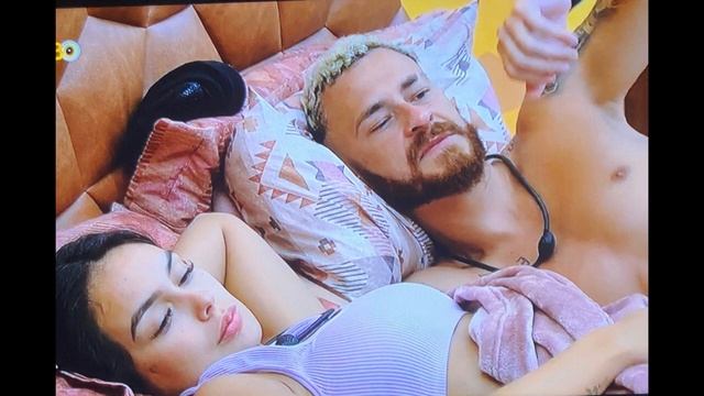 LARI FALA NA CARA DE FRED: “QUERO Q COWBOY VOLTE. E ELE FICA BOC... смотреть онлайн