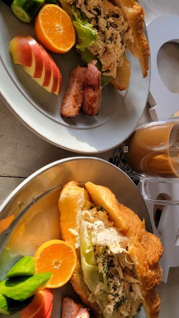 캐나다 시골서 분위기좀 내봤다: Brunch menu idea Crabmeat Croissant #foodstyling #홈카페브런치 #brunch#shorts смотреть онлайн