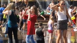 2012-07-29 НАРОД ВЫ ЧО? ЖАРКО Ж ВЕДЬ!