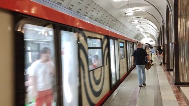 [Ultra HD] Метросостав 81-775.2/776.2/777.2 «Москва-2024», маршрут №48 смотреть онлайн