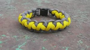 Быстрорасплетающийся браслет из паракорда Томагавк с фастексом_270p_360p