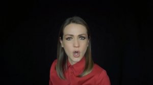 Владимир Маяковский «Стихи о советском паспорте» (читает Юлия Исмагилова)