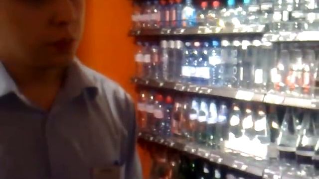 "Gourmet" (Обжора) - охрана и неадекватные девицы смотреть онлайн