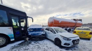 В Калининградской области семь человек пострадали в массовой аварии