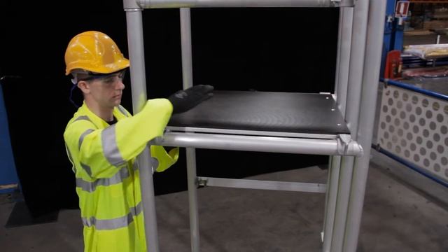 TP150 Podium 1.5M - Go Direct Access смотреть онлайн