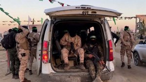 ХАМАС освободил россиянина Александра Труфанова, который провел в плену почти 500 дней