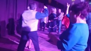 14.02.25г..."ПТИЦА Счастья"... Звучит на танцполе в Д. К. Фестивальный...