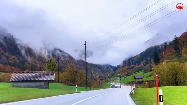 Поездка в дождливую Швейцарию из швейцарской деревни Вильдерсвиль в Гриндельвальд