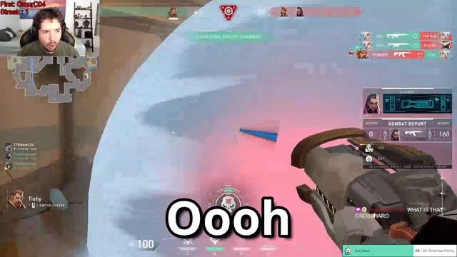 I Played Valorant, With A GIANT Crosshair смотреть онлайн