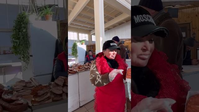 Получили Лангусты. Мидии. Криветки смотреть онлайн