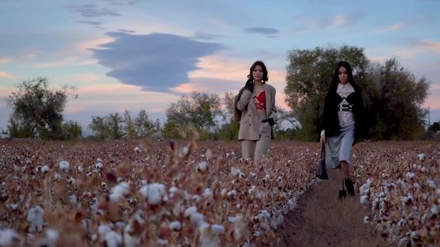 Billi Vintage Fashion Film II смотреть онлайн