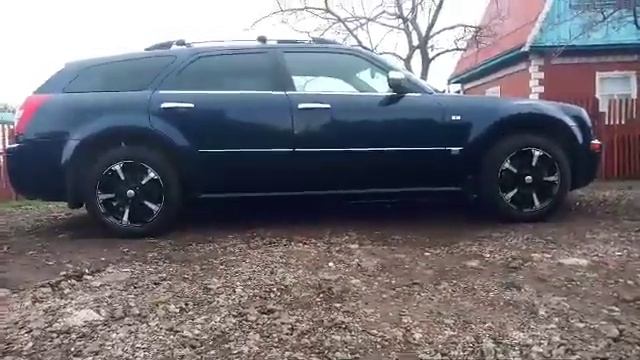 Пневмо-пружинная система на Chrysler 300C , первый результат .