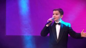 "Трус не играет в хоккей!"
Басыров Радмир
А.Пахмутова.