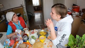 Жизнь молодой семьи в деревне. Поездка к бабуле в деревню.