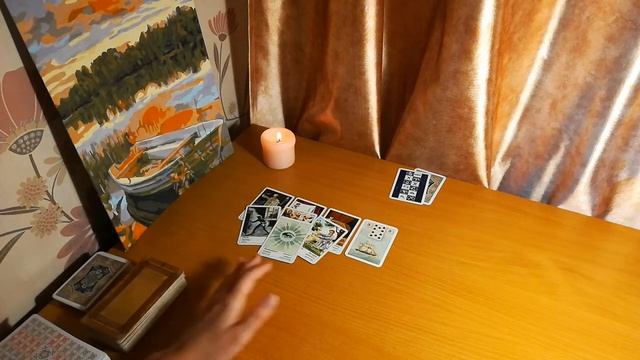 Работа и деньги в августе. Гадание на картах Таро.