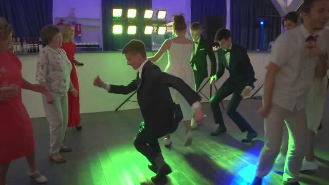 ВЫПУСКНОЙ - 2018 г. МБОУ СОШ 4.