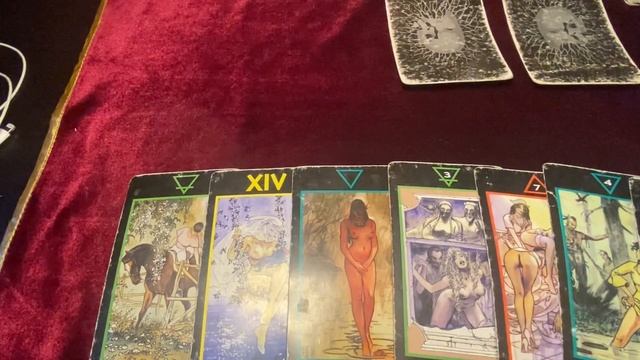 Таро расклад- Что нас ждёт в декабре смотреть онлайн