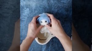 Вязаный котёнок спицами .