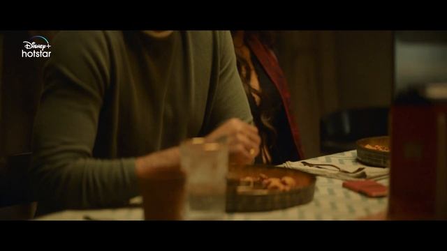 The Dinner Conversation | Hotstar Specials Saas Bahu Aur Flamingo | Now Streaming смотреть онлайн