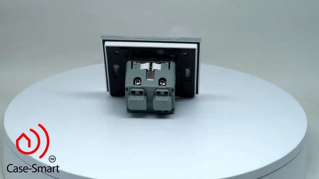 Единичен контакт LIVOLO бял смотреть онлайн