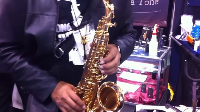 Namm Show 2012 Gottsu Mouthpiece Sepia Tone model смотреть онлайн