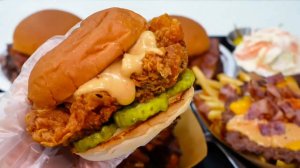 Из-за вкусовых качеств мяса, даже иностранные гости не смогут устоять перед этим магазином бургеров