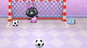 Играем в футбол с говорящей Беккой | Мультфильм про друзей