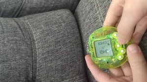 Как пользоваться тамагочи?